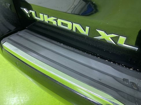 Used 2019 GMC Yukon XL Denali w/ Denali Ultimate Package image 13