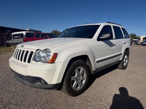 Used 2008 Jeep Grand Cherokee Laredo w/ Driver Convenience Group RWD image 1