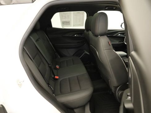 Used 2023 Chevrolet TrailBlazer RS w/ Sun and Liftgate Package image 33