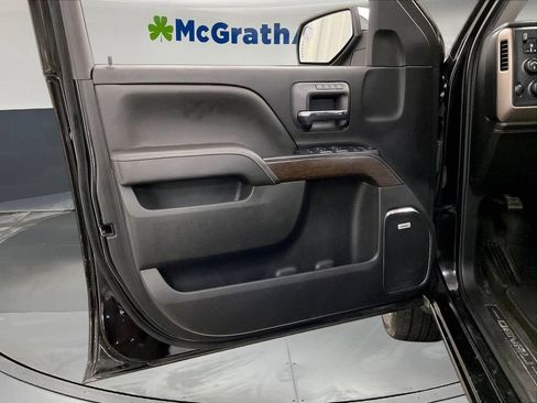 Used 2017 GMC Sierra 1500 Denali w/ Denali Ultimate Package AWD/4WD image 28