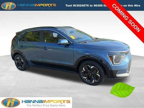 Used 2024 Kia Niro Wind w/ Wind Preserve Package image 1