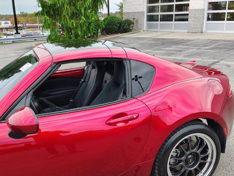Used 2022 MAZDA MX-5 Miata RF Grand Touring RWD image 17