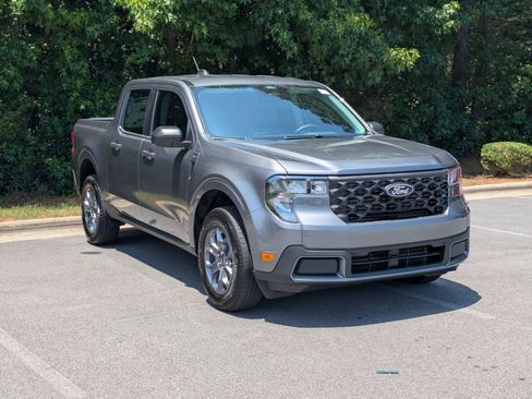Used 2026 Ford Maverick XLT FWD image 2