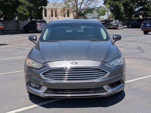 Used 2020 Ford Fusion SE FWD image 11