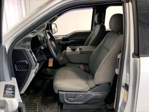 Used 2016 Ford F150 XLT w/ Equipment Group 302A Luxury RWD image 15