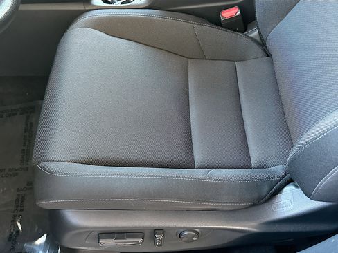 Used 2024 Honda CR-V EX image 18