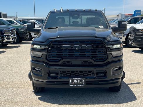 New 2026 RAM 3500 Big Horn AWD/4WD image 12