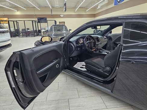 Used 2021 Dodge Challenger SXT RWD image 14