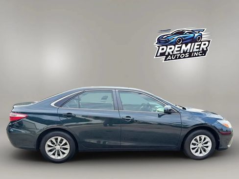 Used 2015 Toyota Camry LE FWD image 9