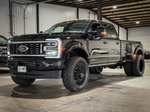 Used 2026 Ford F450 Platinum AWD/4WD image 1