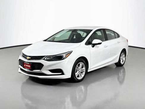 Used 2018 Chevrolet Cruze LT w/ LT Fleet Convenience Package FWD image 1
