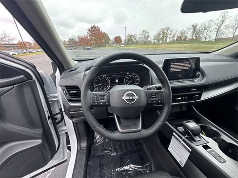 New 2026 Nissan Rogue SV image 14