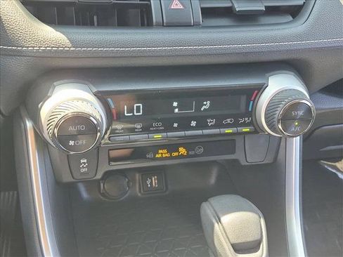 Used 2024 Toyota RAV4 XLE AWD/4WD image 15