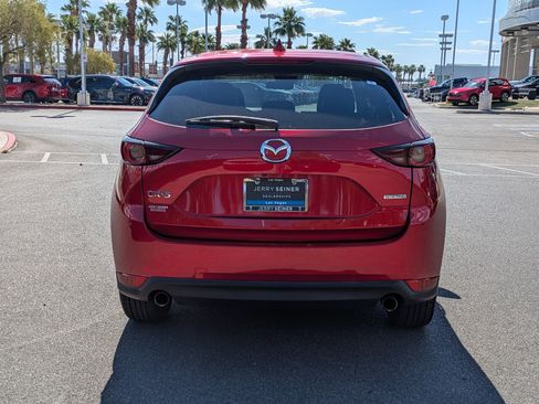 Used 2020 MAZDA CX-5 Touring FWD image 4