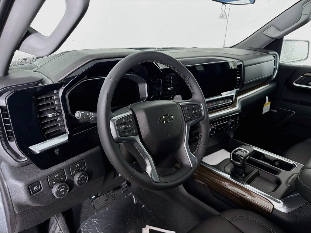 New 2026 Chevrolet Silverado 1500 RST w/ Convenience Package II AWD/4WD image 9
