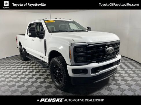Used 2023 Ford F250 Lariat w/ Lariat Ultimate Package AWD/4WD image 17
