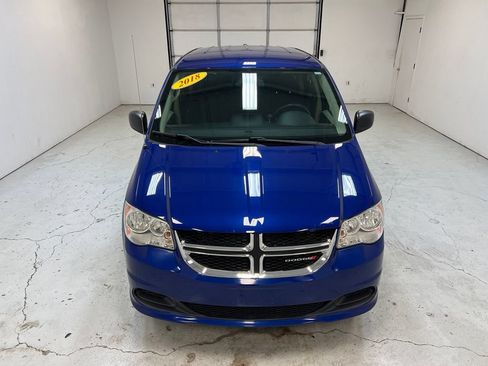 Used 2018 Dodge Grand Caravan SE w/ UConnect Hands-Free Group FWD image 7
