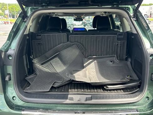 Certified 2025 Toyota Highlander Platinum AWD/4WD image 57