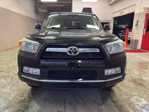 Used 2013 Toyota 4Runner Limited AWD/4WD image 2