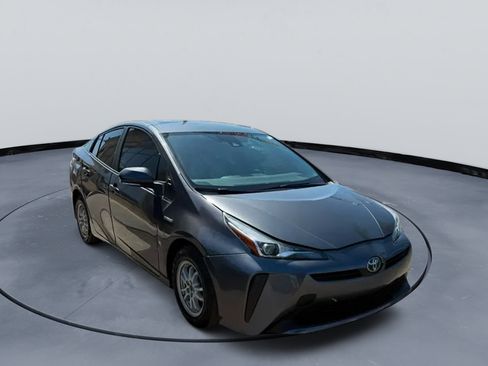 Used 2019 Toyota Prius L Eco FWD image 4