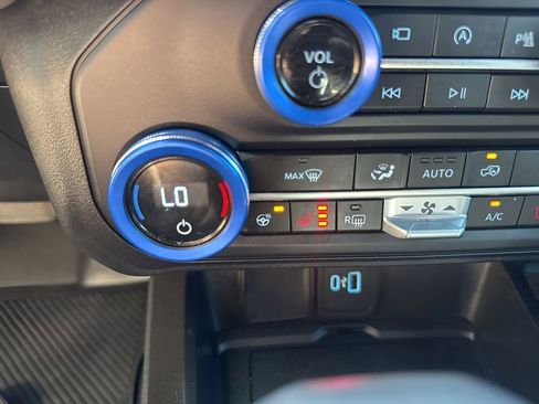 Used 2023 Ford Bronco Wildtrak AWD/4WD image 24
