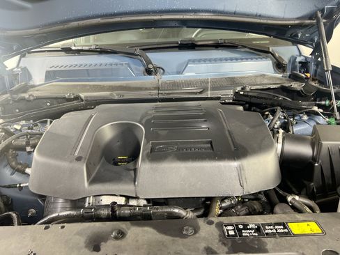 Used 2023 Land Rover Defender 110 X-Dynamic SE image 32