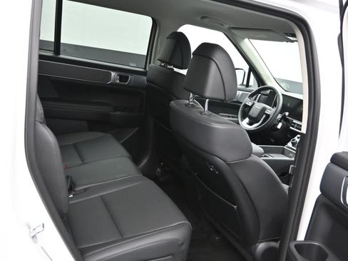 Certified 2026 Hyundai Santa Fe SEL AWD/4WD image 12