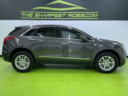 Used 2019 Cadillac XT5 FWD image 11