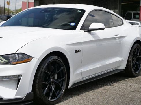 Used 2021 Ford Mustang GT Premium w/ Equipment Group 401A image 10