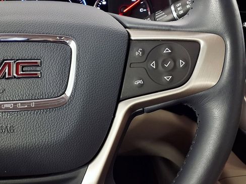 Used 2021 GMC Acadia Denali w/ Denali Technology Package image 19