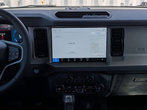 New 2026 Ford Bronco Outer Banks AWD/4WD image 19