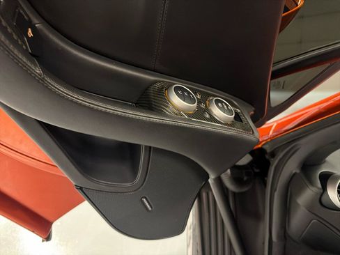 Used 2012 McLaren MP4-12C Coupe RWD image 18