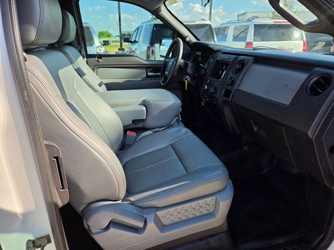 Used 2014 Ford F150 XL w/ Equipment Group 101A Mid AWD/4WD image 18