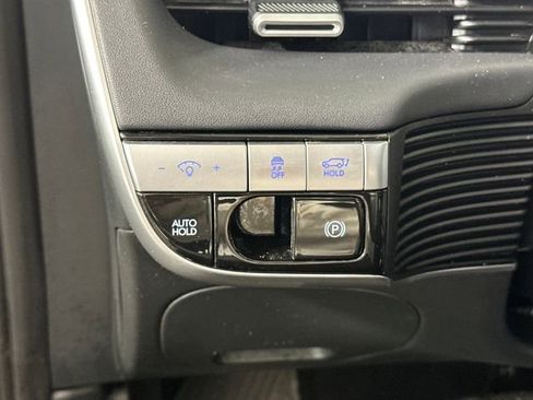 Used 2022 Hyundai Ioniq 5 Limited image 19