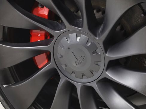 Used 2022 Tesla Model 3 Performance image 17