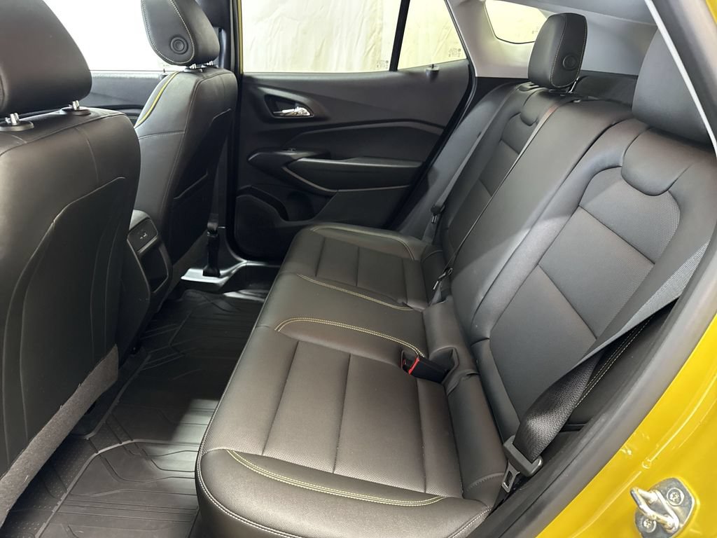 Used 2024 Chevrolet Trax ACTIV w/ Sunroof Package FWD image 13