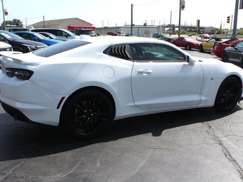 Used 2021 Chevrolet Camaro SS RWD image 14