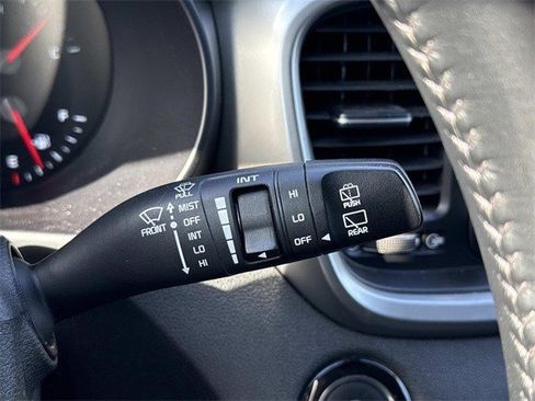 Used 2020 Kia Sorento EX image 26