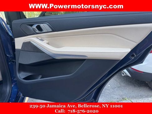 Used 2021 BMW X7 xDrive40i w/ M Sport Package AWD/4WD image 28