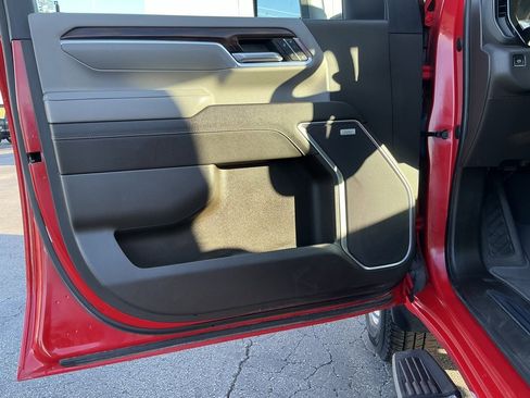 Used 2024 GMC Sierra 3500 SLT w/ SLT Convenience Package image 78