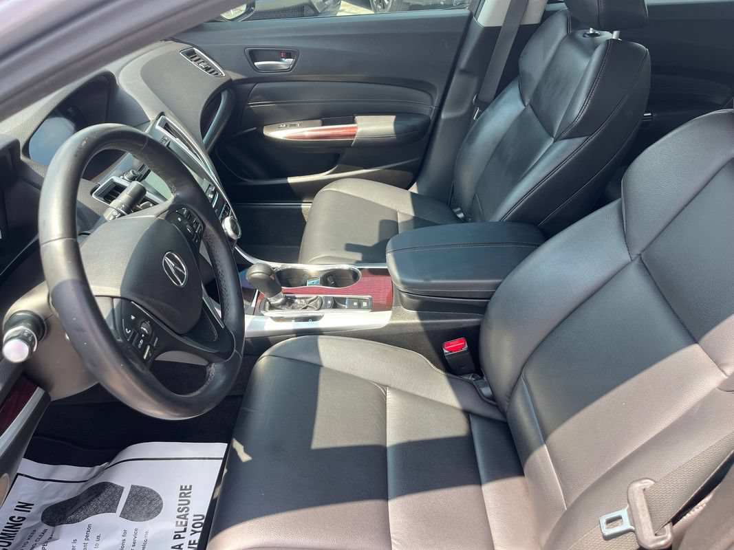 Used 2016 Acura TLX FWD image 10