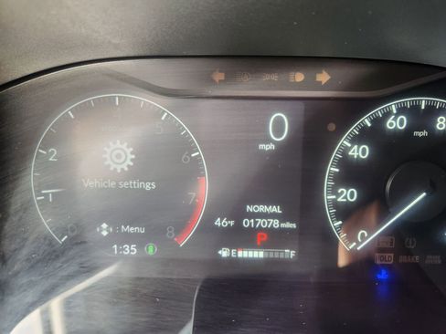 Used 2023 Honda CR-V EX image 16