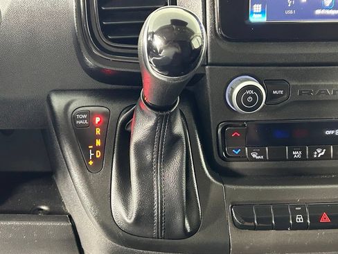 Used 2025 RAM ProMaster 2500 FWD image 18