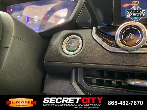Used 2024 Chevrolet Colorado Trail Boss AWD/4WD image 16