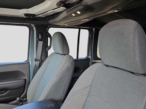 Used 2024 Jeep Wrangler Sport S image 15