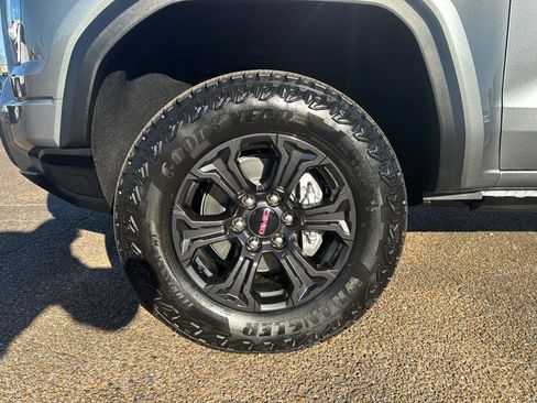 New 2025 GMC Canyon Elevation w/ Convenience Package RWD image 11