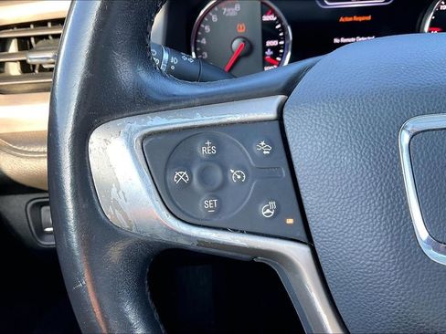 Used 2021 GMC Acadia Denali w/ Denali Technology Package image 13