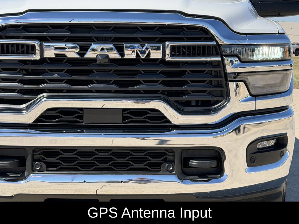 Used 2026 RAM 2500 Big Horn AWD/4WD image 4