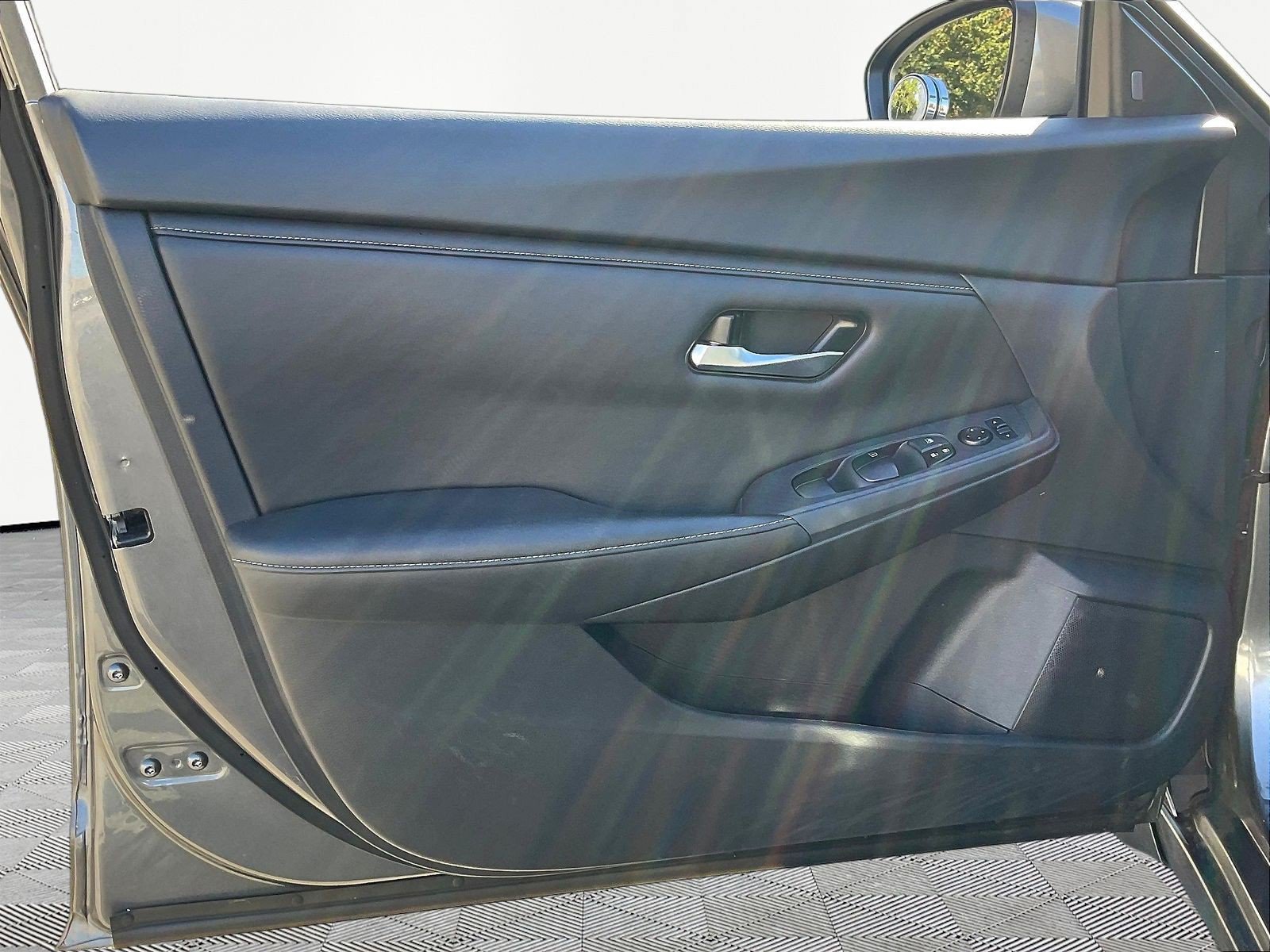 Used 2023 Nissan Sentra SV w/ All-Weather Package FWD image 21