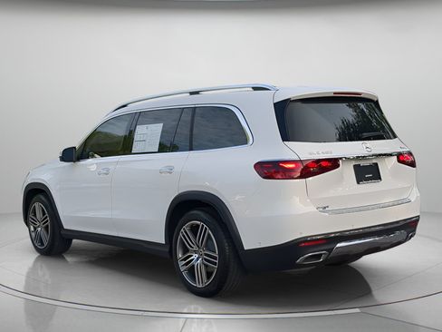 Used 2026 Mercedes-Benz GLS 450 4MATIC image 42